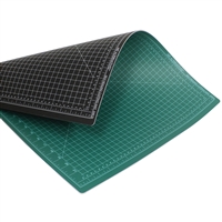 CUTTING MAT 24X36 inches GREEN-BLACK AA17944